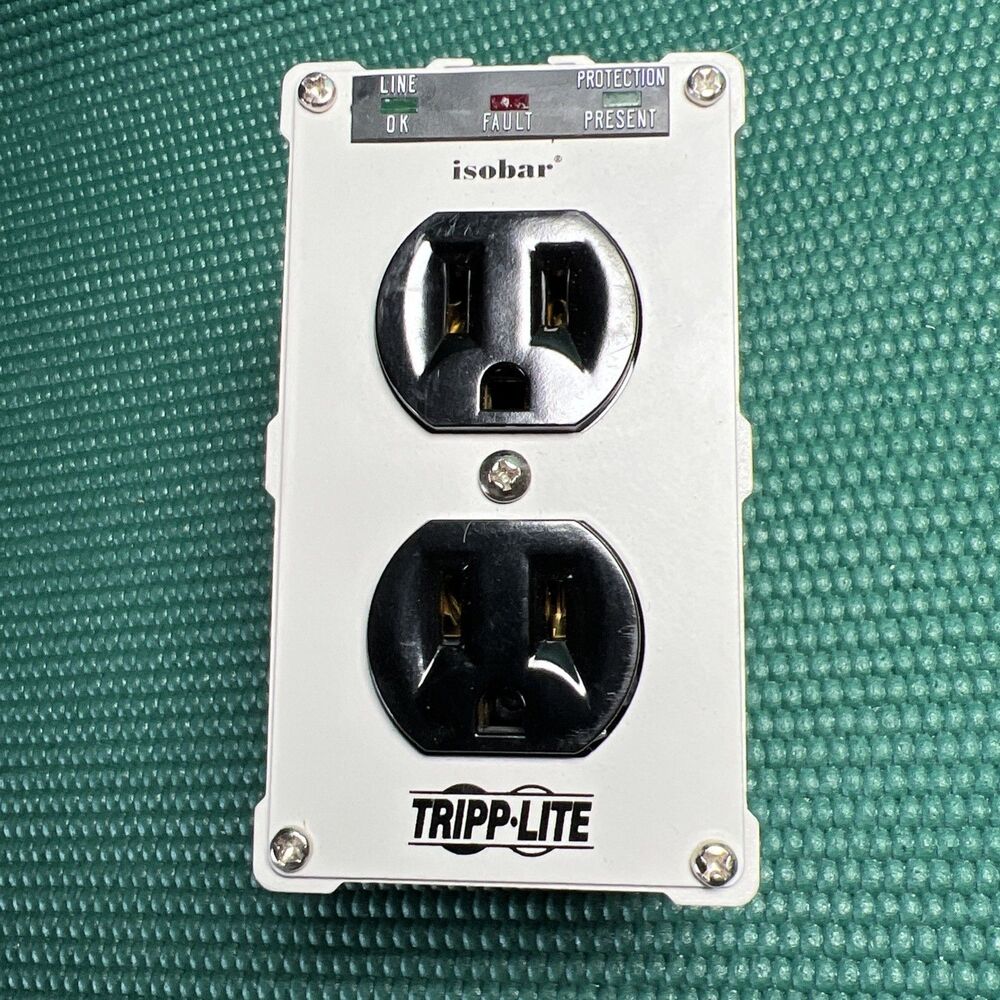 Tripp-Lite ISOBLOK 2-0 120V Diagnostic Surge Suppressor Noise Filter Outlet
